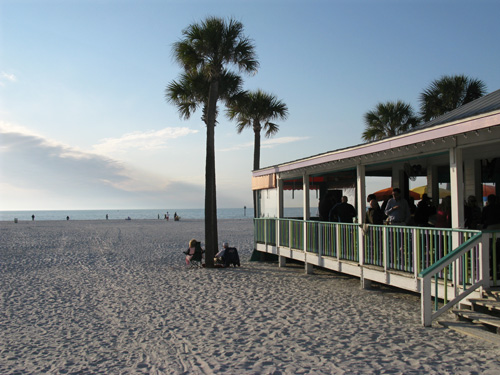 palm-pavilion-clearwater-beach-fl-enjoy-beach-1-500x375.jpg