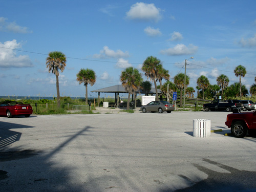 archibald park beach north parking lot