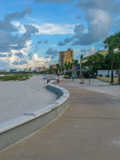 Looking north on the Treasure Island Beach Trail.