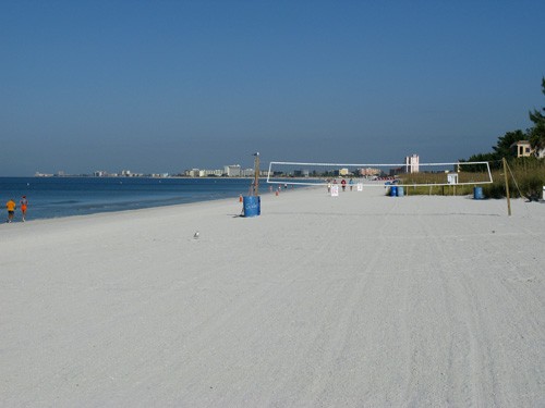 breakfast at caddys on gulf blvd in treasure island florida look north along sunset beach