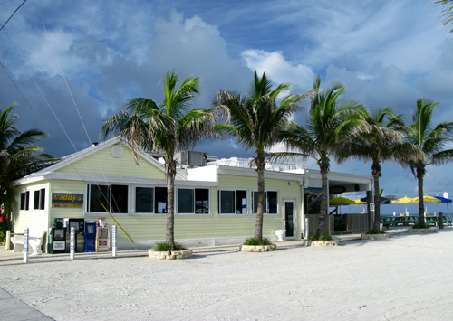 lunch at caddy's on sunset beach