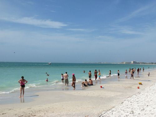 lunch at caddy's beach bar