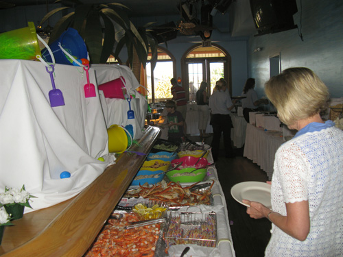 hurricane restaurant 2nd floor easter brunch buffet line