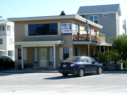 coral lee motel is across from middle jetty on sunset beach