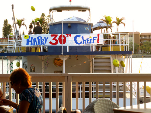 the ocean breeze restaurant has a spot for boats to dock