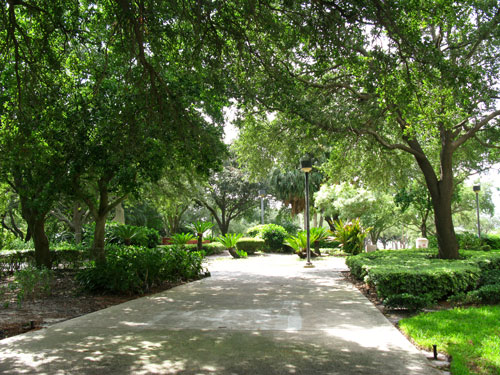pioneer park from beach drive and central avenue in st petersburg fl