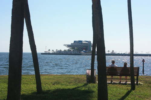vinoy park is a beautiful venue couples to enjoy the quietness of tampa bay