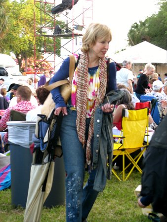 american stage in the park, st petersburg fl, good-looking woman