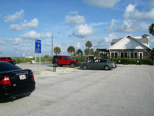 archibald park beach south parking lot