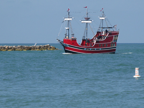 breakfast at jimmys fish house pirate boat