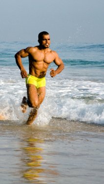 Florida beach running can burn belly fat