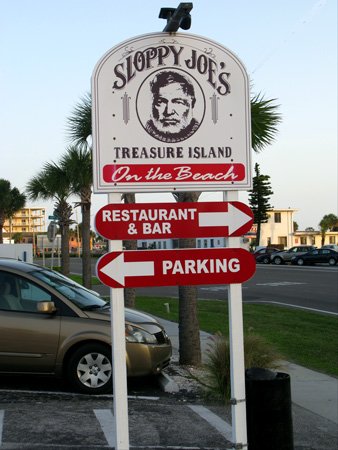 sloppy joes direction sign on gulf blvd